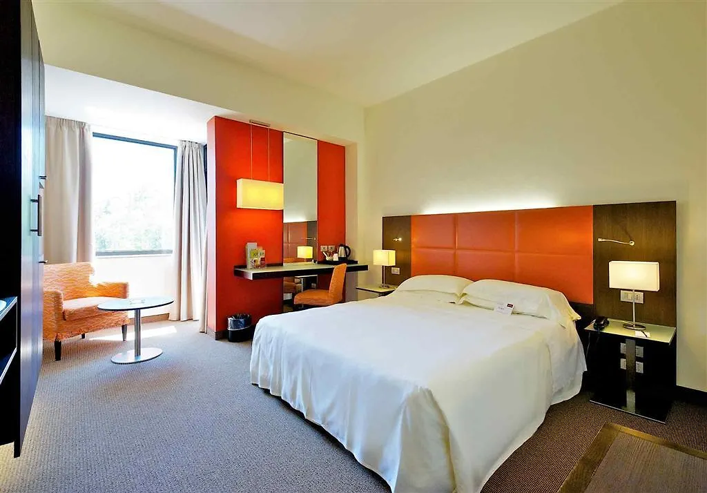 Mercure Reggio Emilia Centro Astoria 4*,  Italië