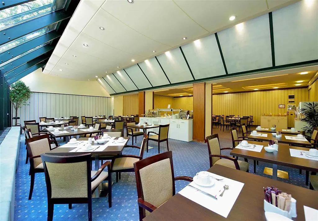 Mercure Reggio Emilia Centro Astoria מלון