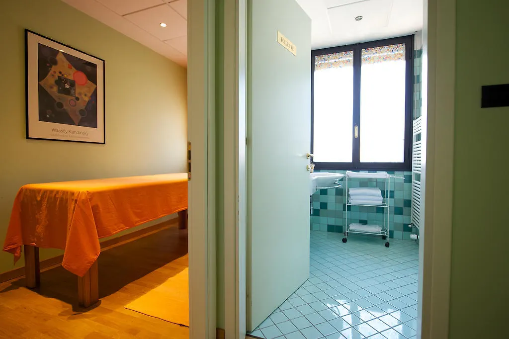 Mercure Reggio Emilia Centro Astoria 4*,